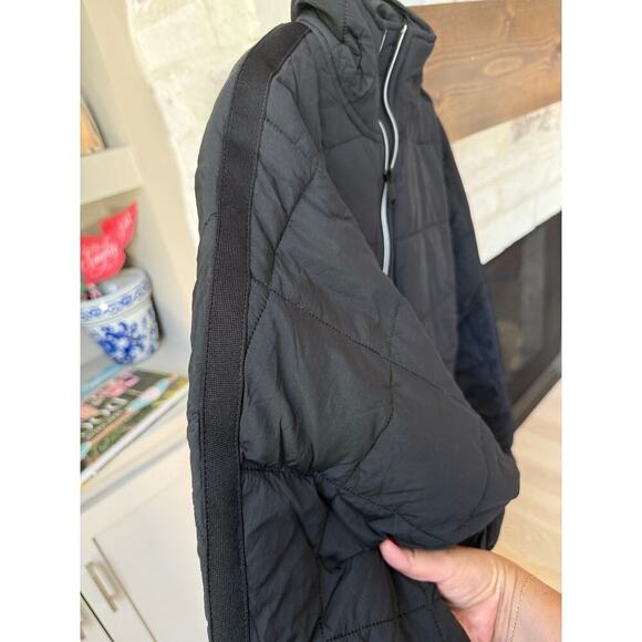 FP Movement x Hatch Women's Black Pippa Packable Puffer Jacket Size S - Picture 6 of 9